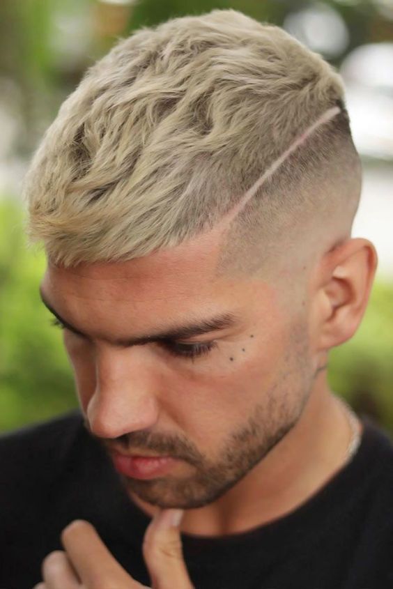 Trendy Men’s Short Blonde Haircuts for a Modern Look