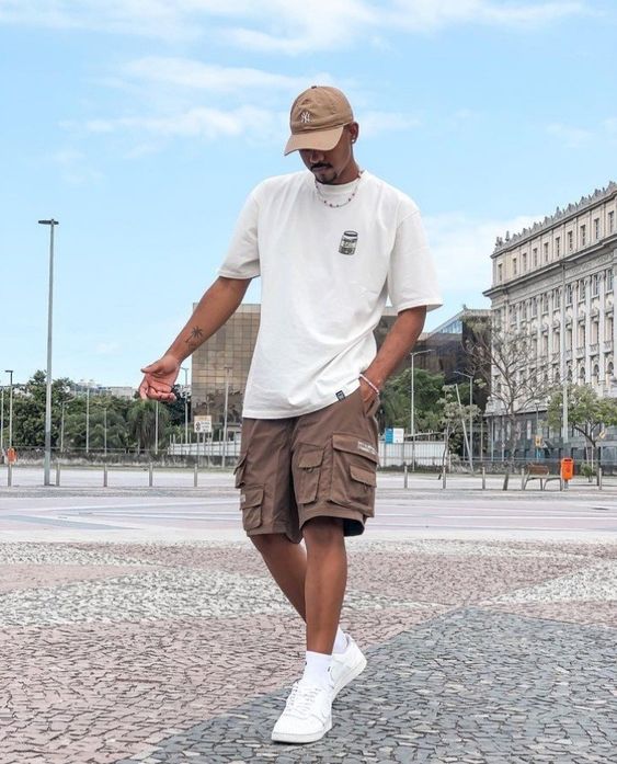 Sizzling Summer Style 2024: Men’s Trendy Streetwear to Classy Casuals