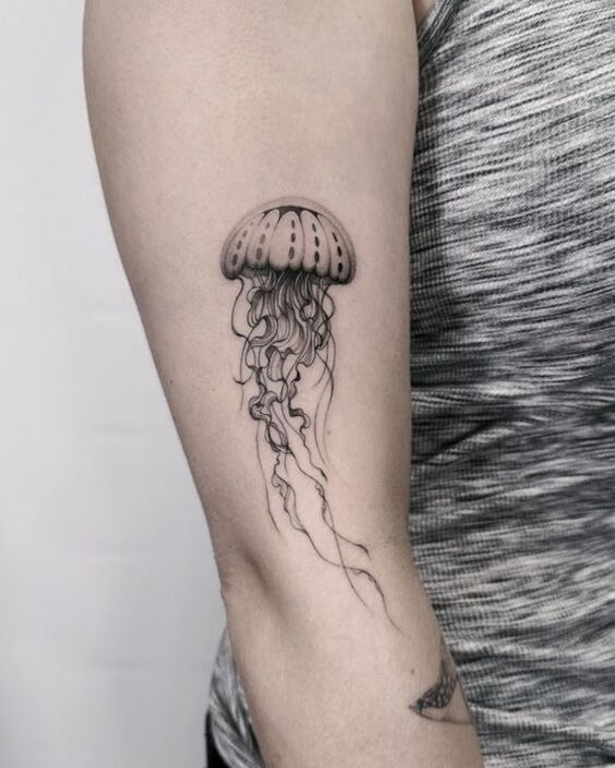 Discover Elegance with Tiny Medusa Tattoos for Men – Top Trendy Designs
