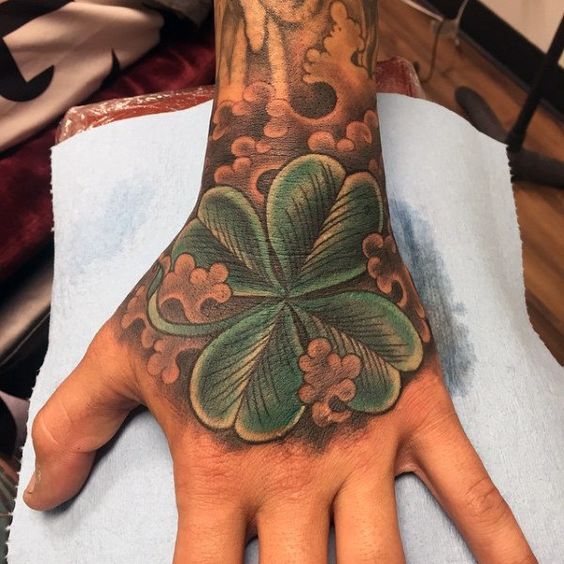 18 Ideas Discover Irish Tattoos for Men: Classic Knots to Modern Shamrocks