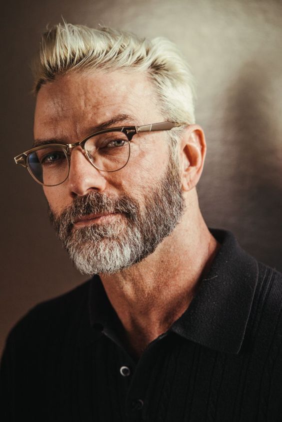 19 Ideas Stylish Haircuts for Men Over 50: Embrace Grey with Elegance and Edge
