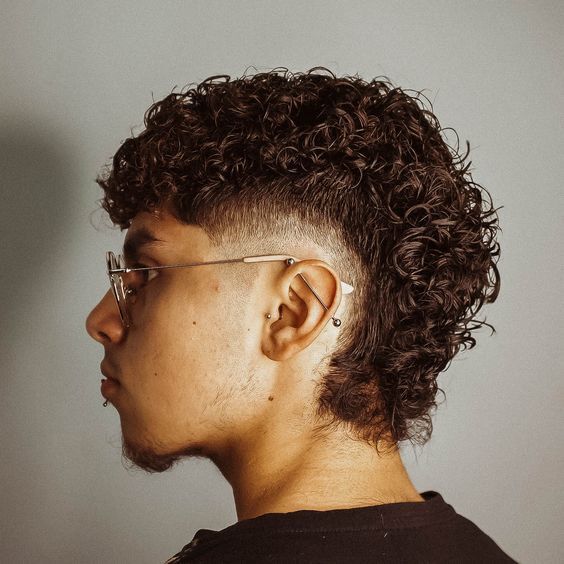 18 Ideas Diverse Curly Mohawk Hairstyles for Men – Discover Your Style