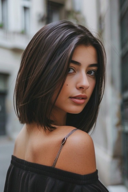 Shoulder-Length Long Bob Haircuts: A Style Guide