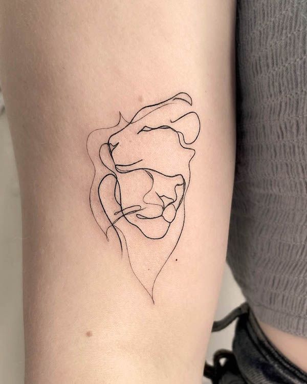 Explore 20 Stunning Fine Line Tattoo Ideas: Minimalist Designs for Women &#038; Men