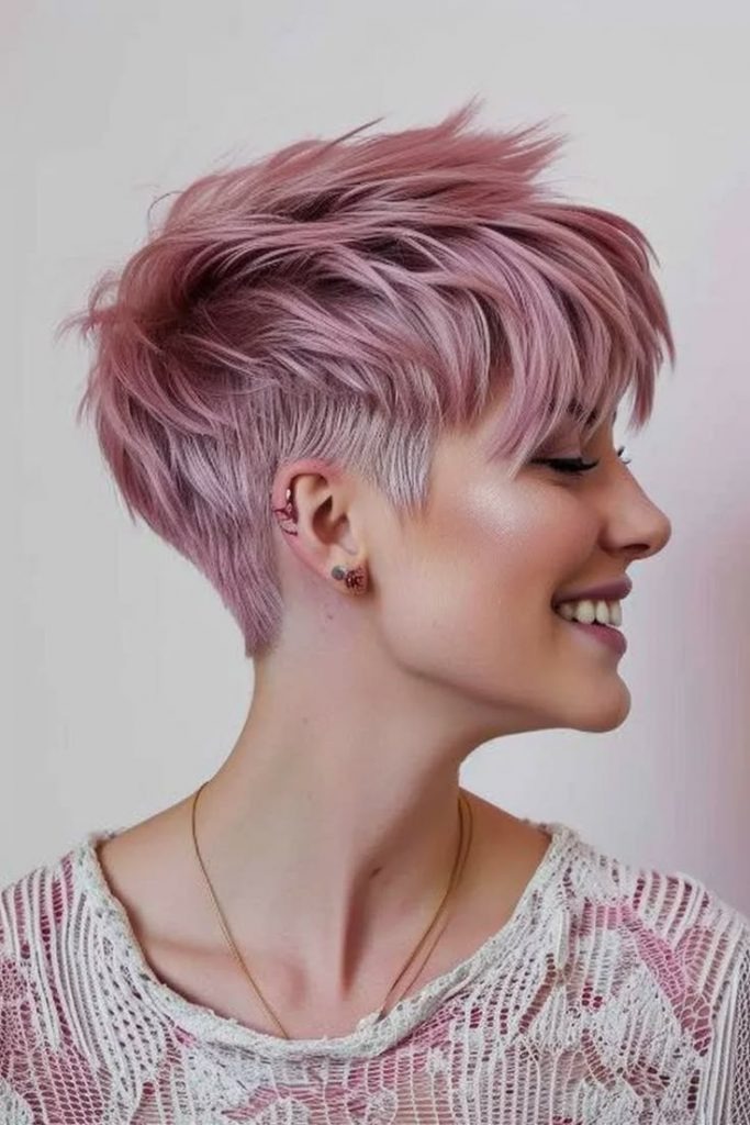 Extremely Stylish Short Pixie Haircuts for Women Over 50 – Trendy Looks to Try in 2025